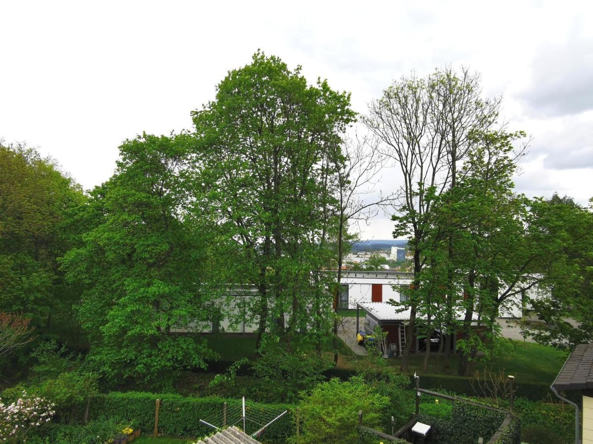 Bohnapartments: Stadtblick Zechenhaus mit Balkon und Parkplatz Ilmenau Exterior photo